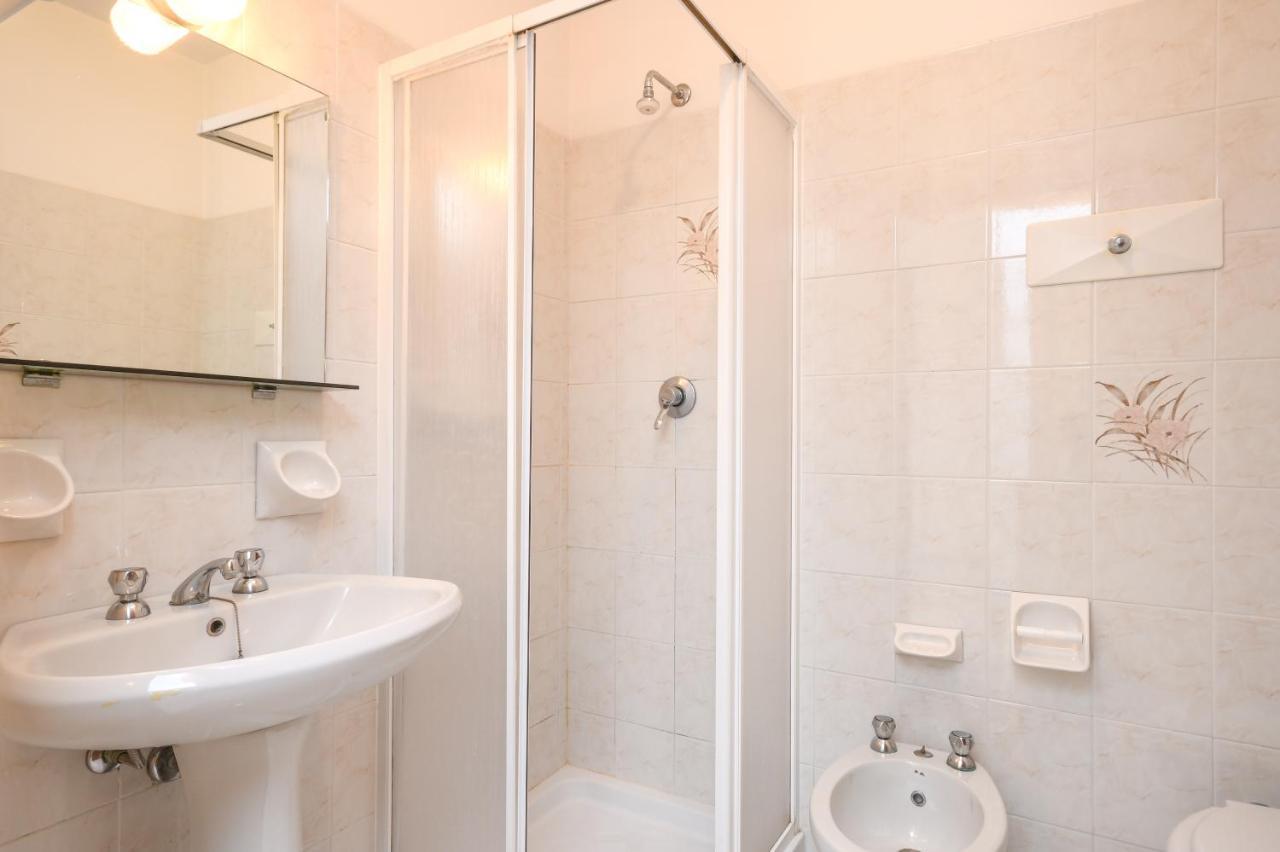 טיניאלה Residence Calap מראה חיצוני תמונה